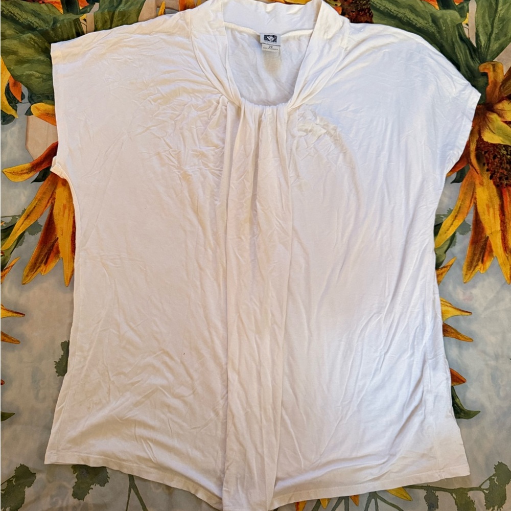 Anne Klein Elegant White Blouse